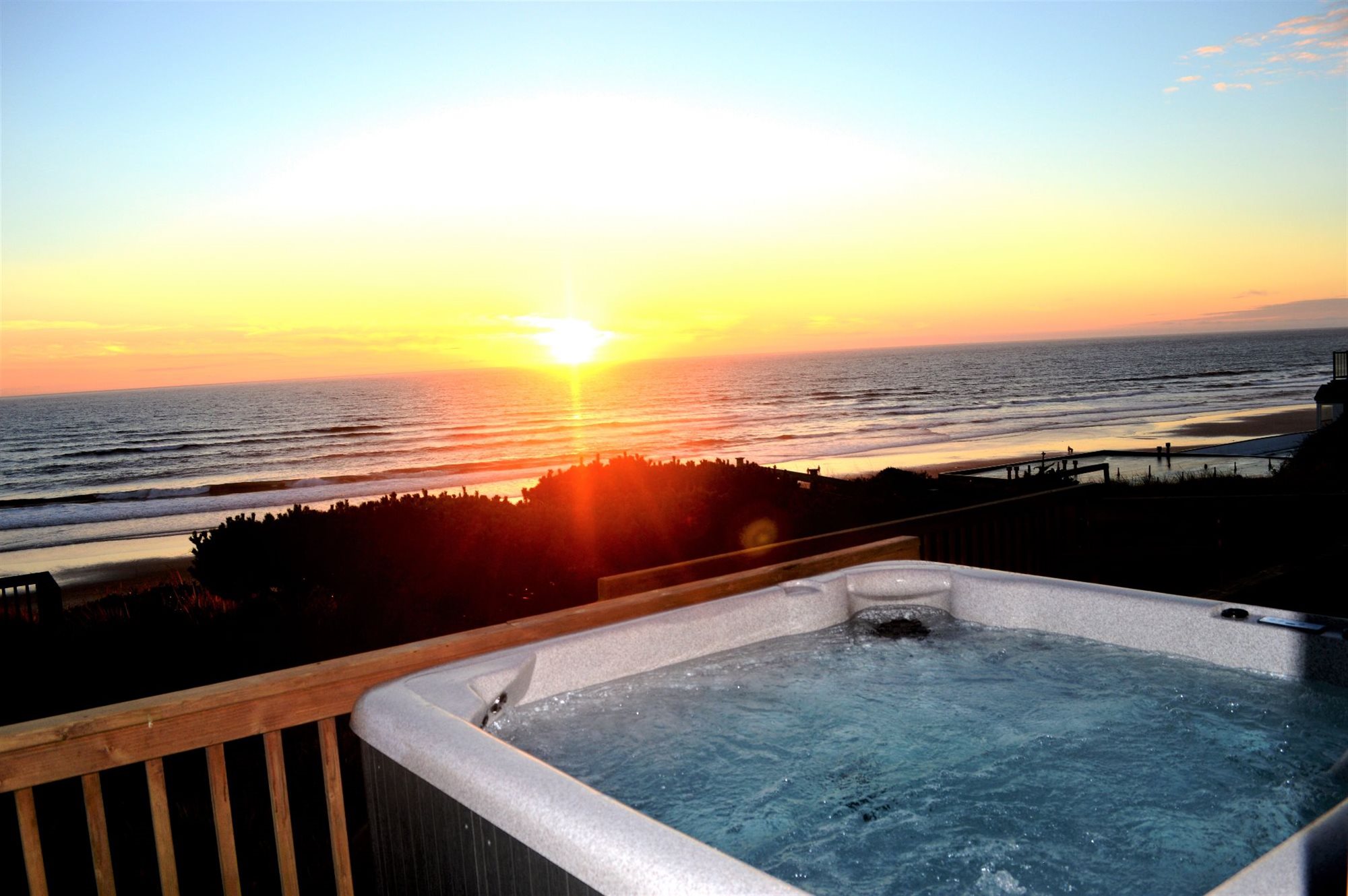 Lincoln City Hotels With Hot Tub